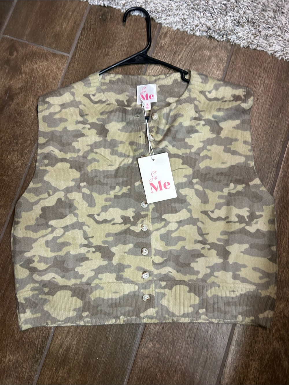 So Me Women's Camouflage Button-Front Knit Vest in Beige & Olive